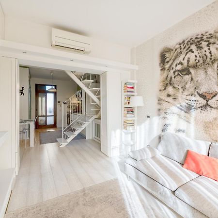 Appartamento Bright Loft - Free Private Parking Milano Esterno foto